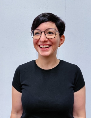 Team | Astrid Adler | Rotwein, Weißwein, Roséwein, Sekt, Secco und Destillate / Spirituosen vom ökologischen Weingut Schmidt am Kaiserstuhl Team |Astrid Adler | Rotwein, Weißwein, Roséwein, Sekt, Secco und Destillate / Spirituosen vom Weingut Kiefer am Kaiserstuhl