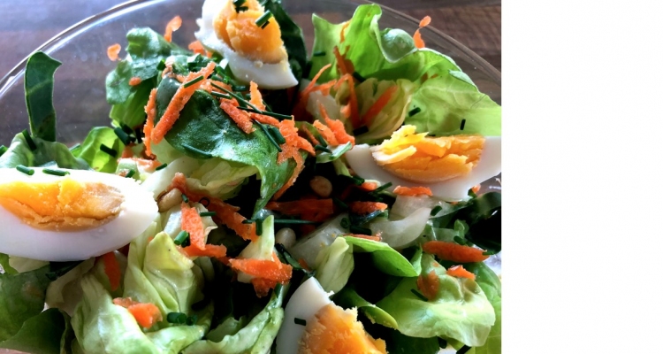 Frühlingssalat mit Orangendressing
