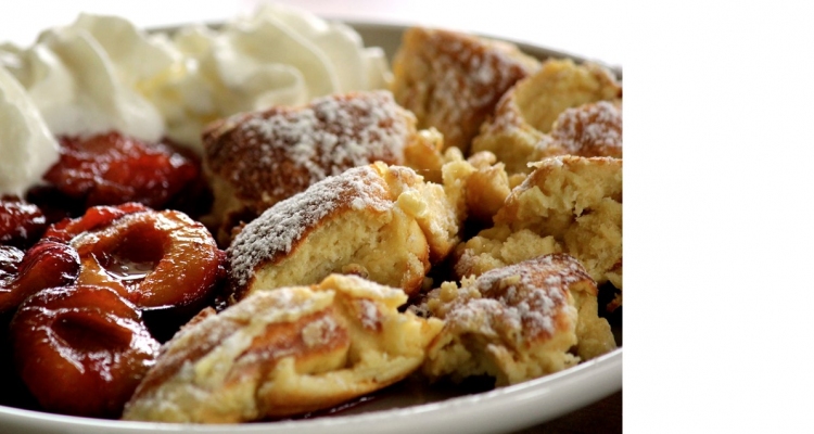 Kaiserschmarren mit Zwetschgenröster