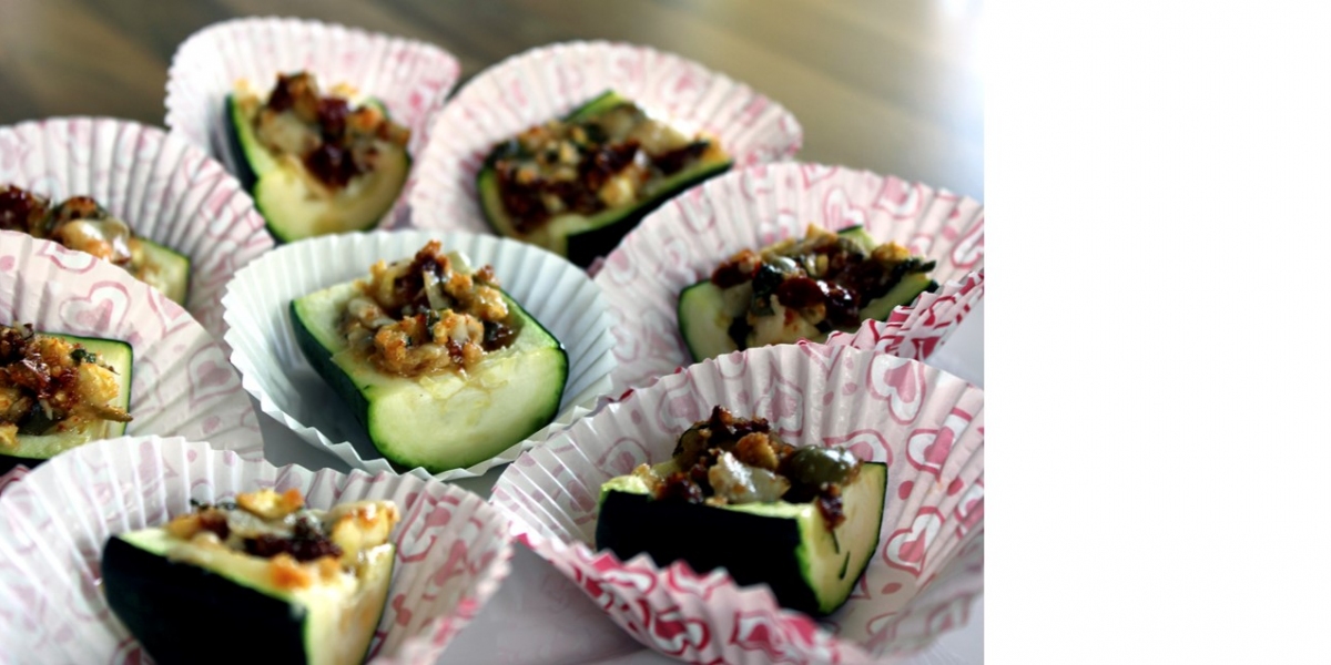 Mini-Zucchini, gefüllt