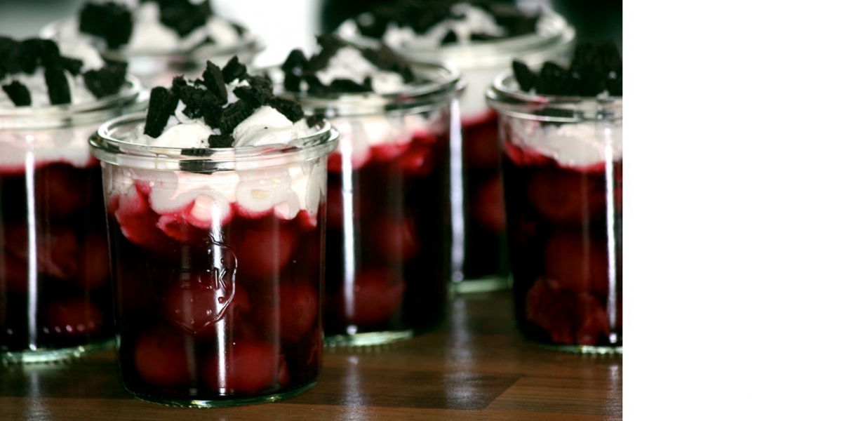Schwarzwälder Kirsch - Dessert mit Schuss