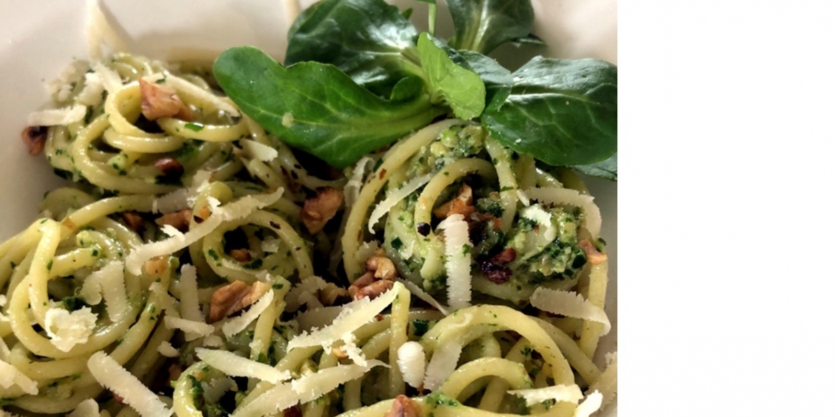 Winter-Pesto mit Feldsalat