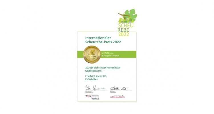Internationaler Scheurebe Preis 2022 | Scheurebe Feinherb vom ökologischen Weingut Kiefer vom Kaiserstuhl in Herrenbuck